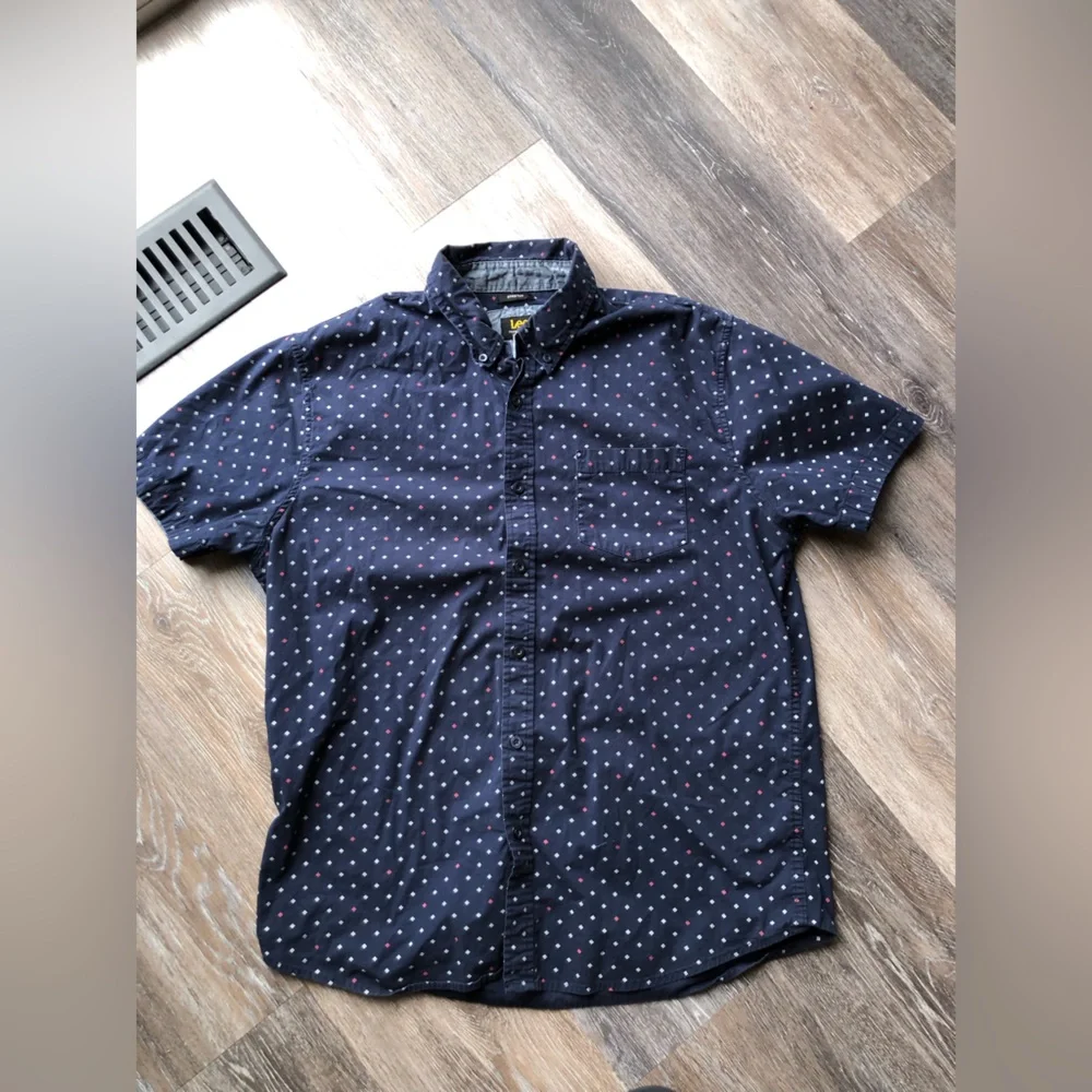 Lee Men's Dark Blue Polka Dot Shirt Regular Fit